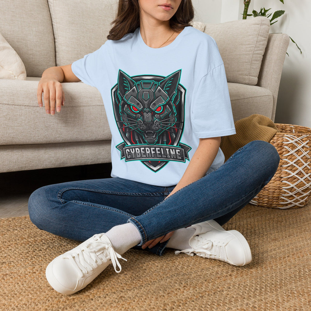 T-shirt Cyber Loup — Tee Gamer Néon Futuriste avec Badge 'Félin Cyborg'