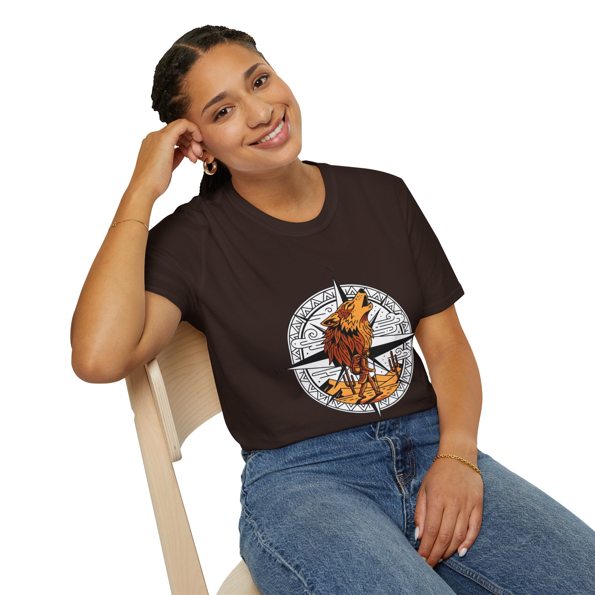 D78 Wolf Trail — Adventure wolf T-shirt