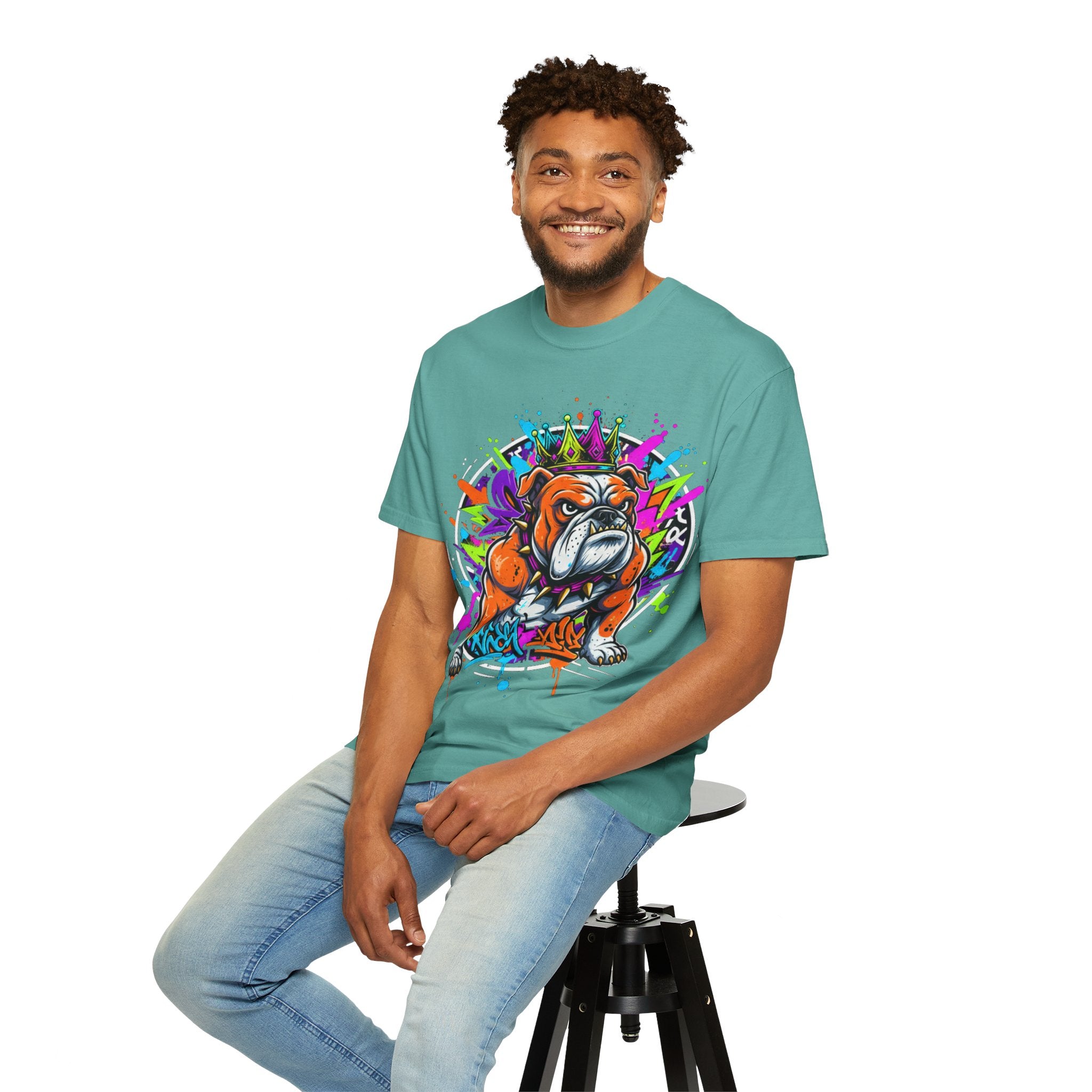 D78 Street Kings — Crown graffiti bulldog T-shirt
