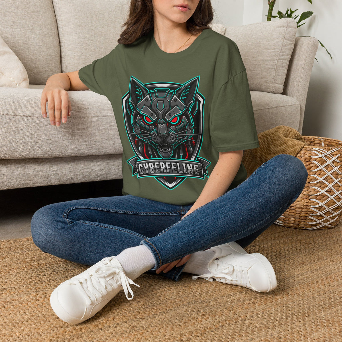 T-shirt Cyber Loup — Tee Gamer Néon Futuriste avec Badge 'Félin Cyborg'